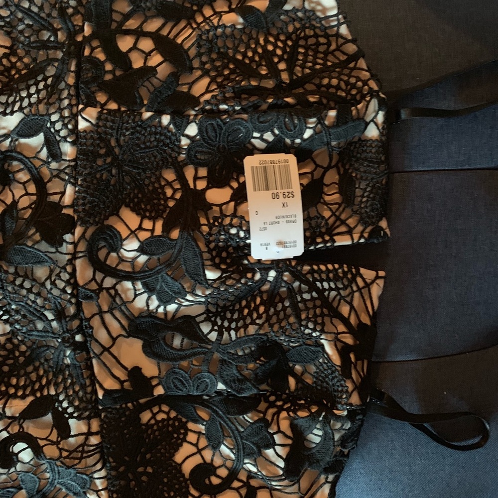 Forever 21 lace dress size 1x never worn tags on